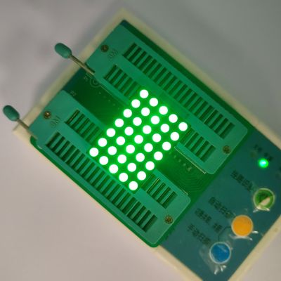 Un buen precio. Pantalla LED de color verde puro de 3 mm 5 x 7 puntos para indicador de reloj digital de zona horaria en línea