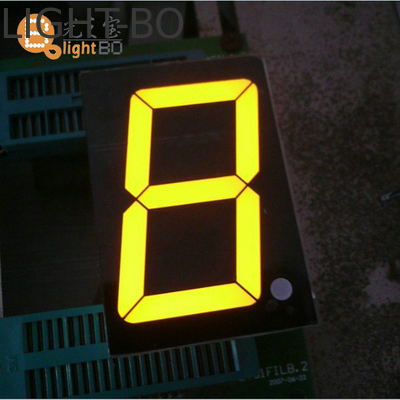 Color de fondo negro Pantalla LED numérica con 7 segmentos de altura de dígito y blanco o igual que el color emisor