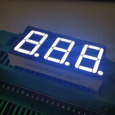 Pantalla de LED de cátodo común Ultra Brillante Blanco Gris Superficie 7 Segmento 3 dígitos 14.2 mm para el controlador de temperatura