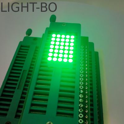 Un buen precio. 0.7 pulgadas de color verde puro 5X7 DOT Matrix LED de elevación en línea