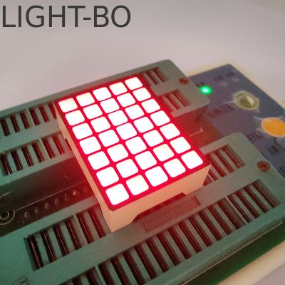 Un buen precio. Display LED de matriz DOT cuadrada 5*7 de color rojo brillante para indicador de piso del ascensor en línea