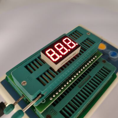 Un buen precio. Pantalla LED de 0,36