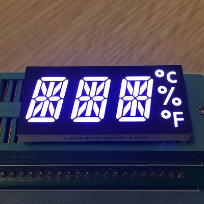 Display LED alfanumérico de 14 segmentos con 3 dígitos para la temperatura
