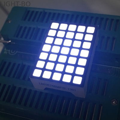 Un buen precio. Cátodo ultra blanco cuadrado de la columna del ánodo de la fila de la pantalla LED de la matriz de punto 5x7 para el indicador de elevación en línea
