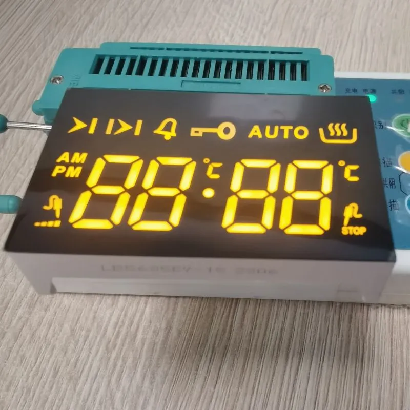 Pantalla LED de 7 segmentos de ámbar ultra brillante de 4 dígitos Anodo común para 4 teclas táctiles 0